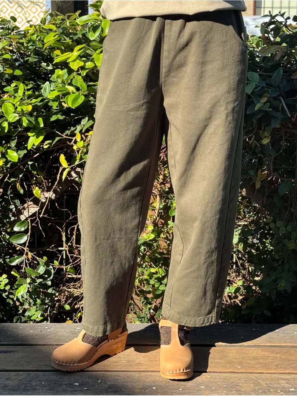 Le Bonne Shop Arc Pants in Olive Green